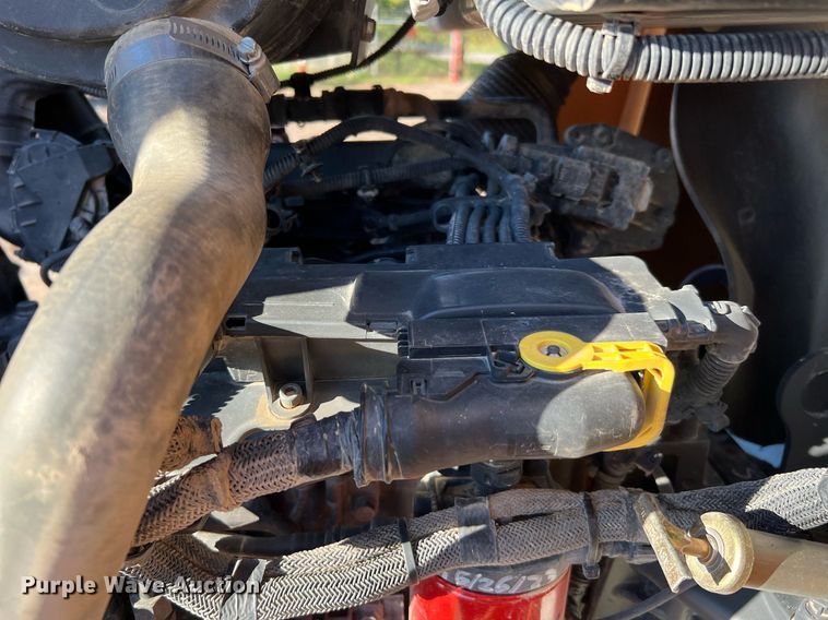 image for item DQ2232 2018 Case 570N EP  landscape tractor