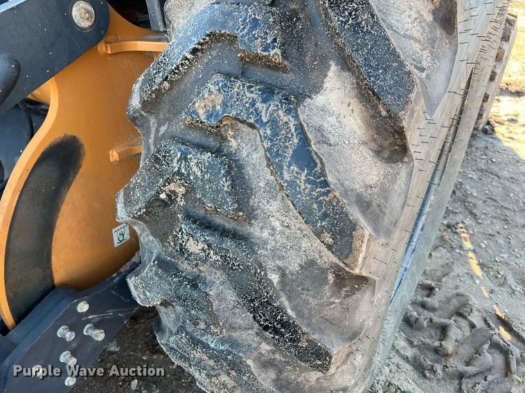 image for item DQ2232 2018 Case 570N EP  landscape tractor