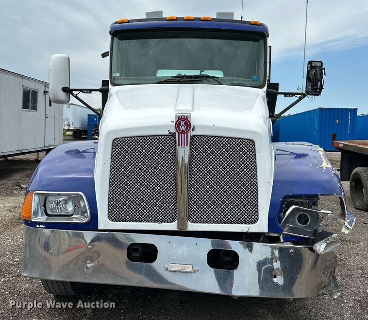 image for item DS6425 2008 Kenworth T370  utility / service truck