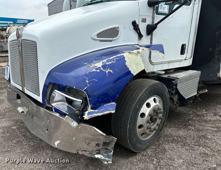 image for item DS6425 2008 Kenworth T370  utility / service truck