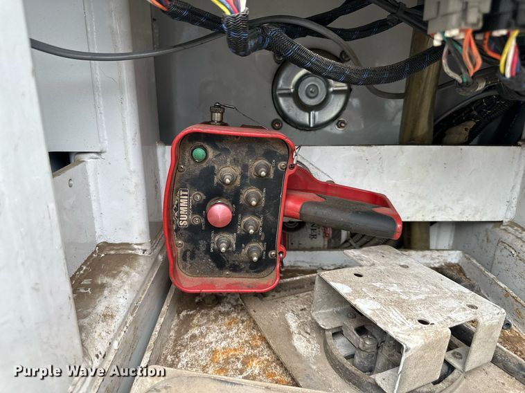 image for item DS6425 2008 Kenworth T370  utility / service truck