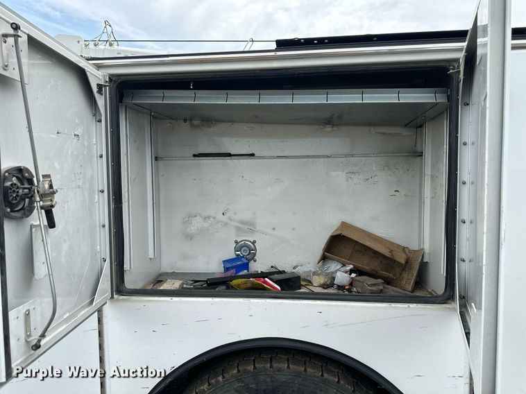 image for item DS6425 2008 Kenworth T370  utility / service truck