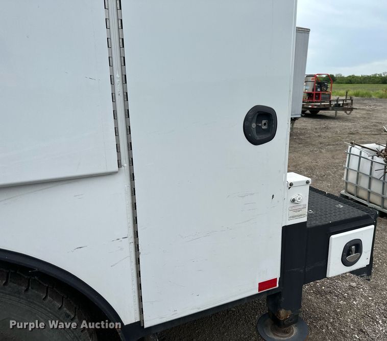 image for item DS6425 2008 Kenworth T370  utility / service truck