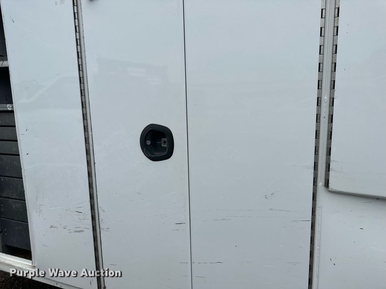 image for item DS6425 2008 Kenworth T370  utility / service truck