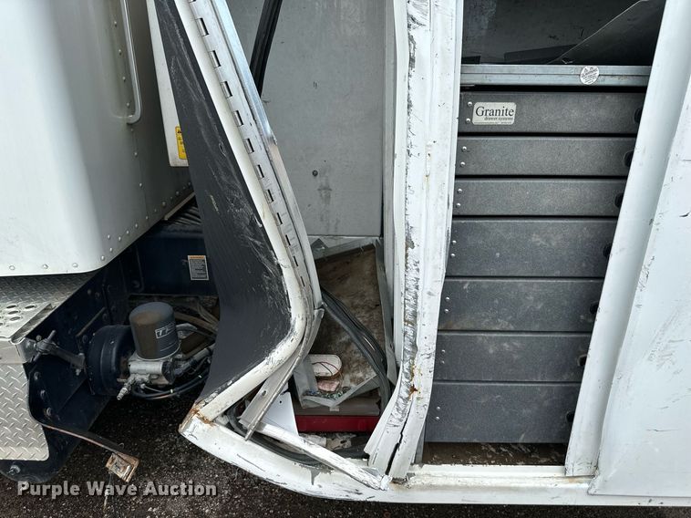 image for item DS6425 2008 Kenworth T370  utility / service truck