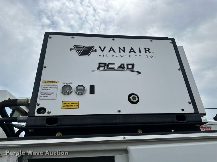 image for item DS6425 2008 Kenworth T370  utility / service truck