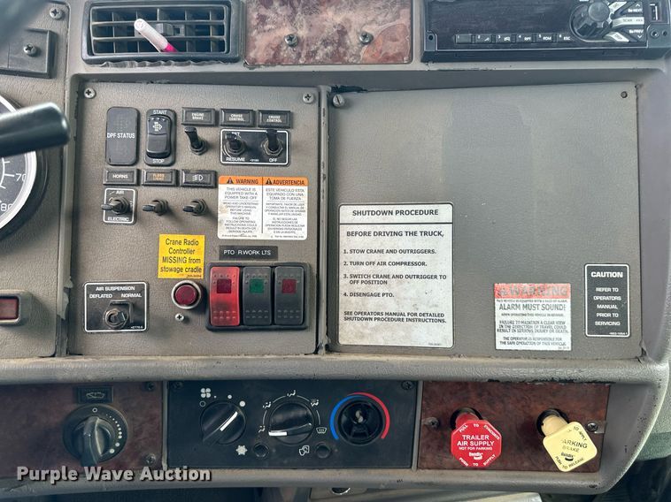 image for item DS6425 2008 Kenworth T370  utility / service truck