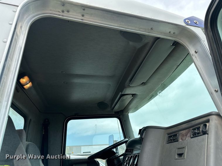 image for item DS6425 2008 Kenworth T370  utility / service truck