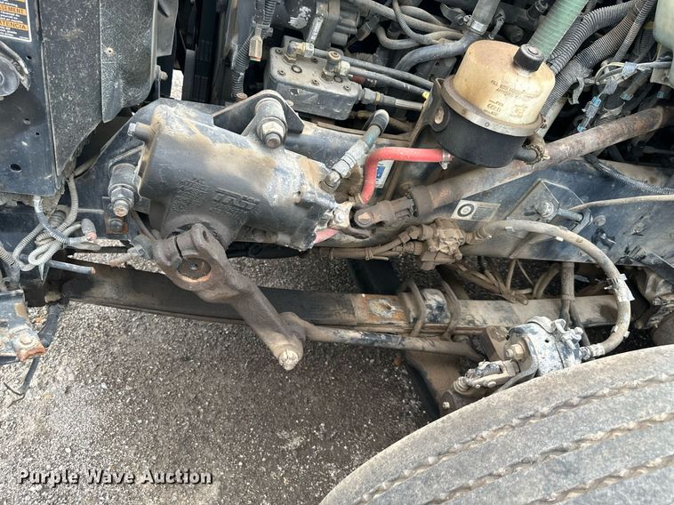 image for item DS6425 2008 Kenworth T370  utility / service truck