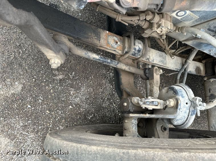 image for item DS6425 2008 Kenworth T370  utility / service truck