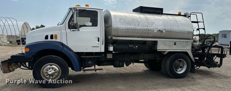 image for item DS6428 2002 Sterling L-Line  oil distributor truck