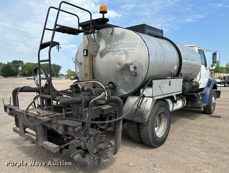 image for item DS6428 2002 Sterling L-Line  oil distributor truck