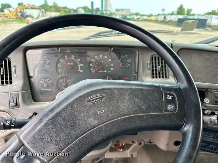 image for item DS6428 2002 Sterling L-Line  oil distributor truck