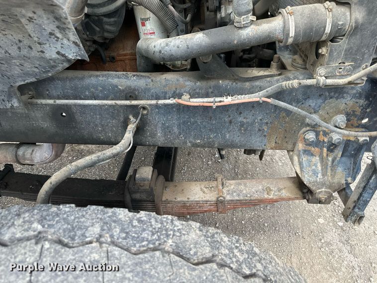 image for item DS6428 2002 Sterling L-Line  oil distributor truck