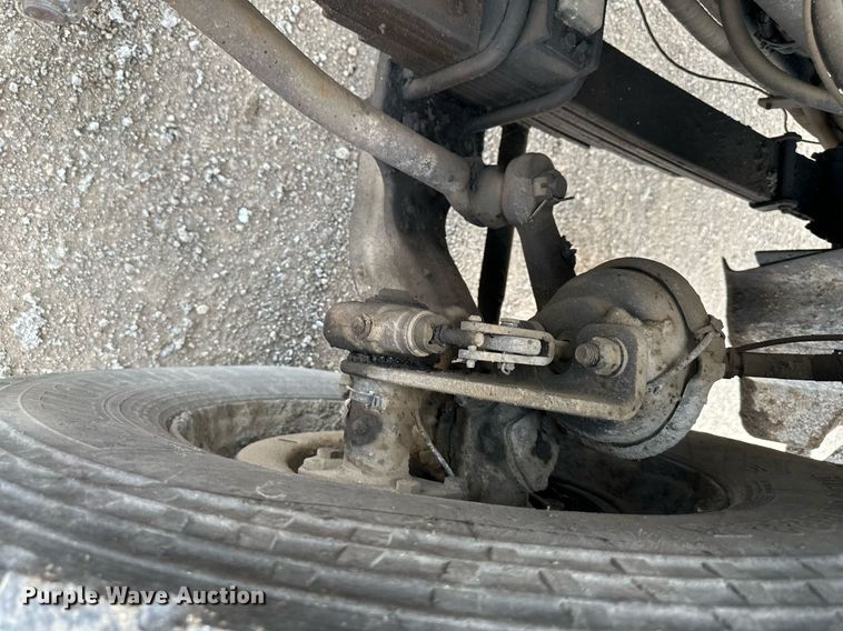 image for item DS6428 2002 Sterling L-Line  oil distributor truck