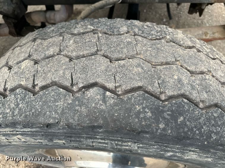 image for item DS6428 2002 Sterling L-Line  oil distributor truck