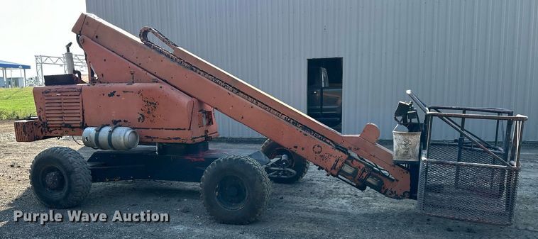 image for item DW2752 JLG 40F  boom lift