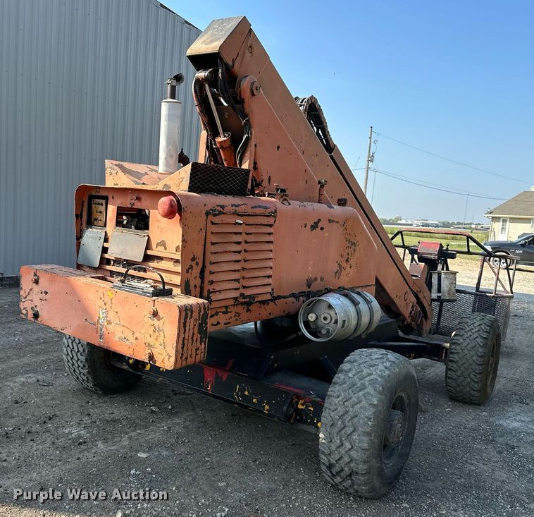 image for item DW2752 JLG 40F  boom lift