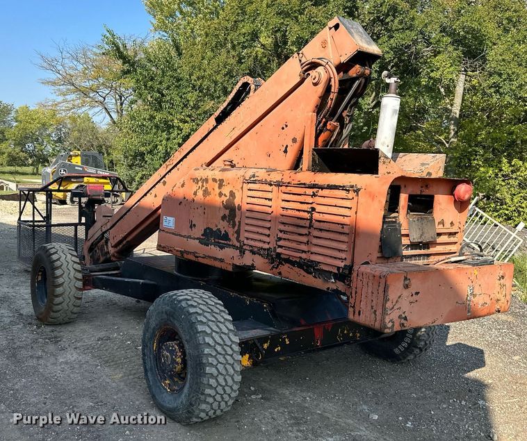 image for item DW2752 JLG 40F  boom lift