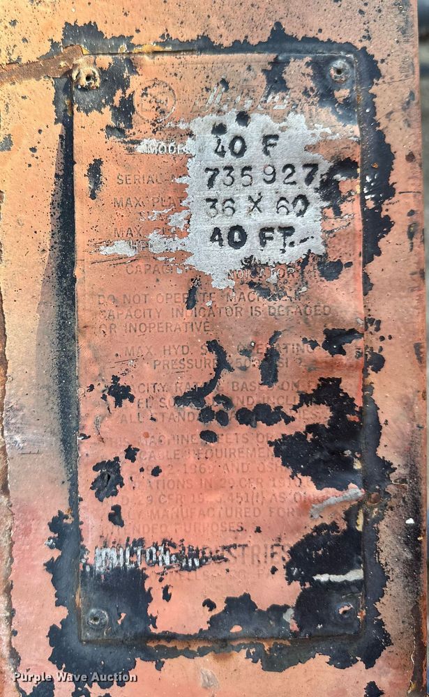 image for item DW2752 JLG 40F  boom lift