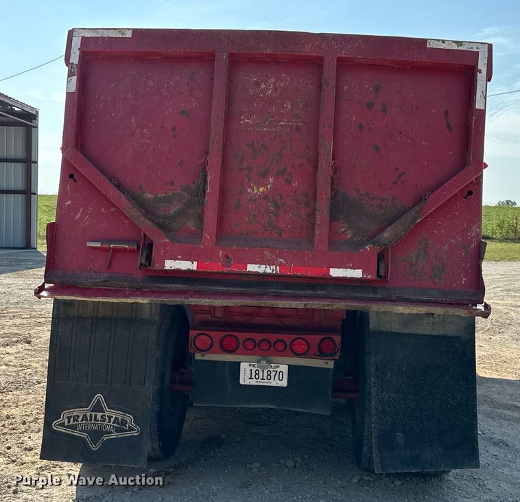 image for item DW2753 2001 L&M  end dump trailer