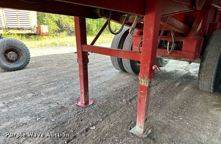 image for item DW2753 2001 L&M  end dump trailer