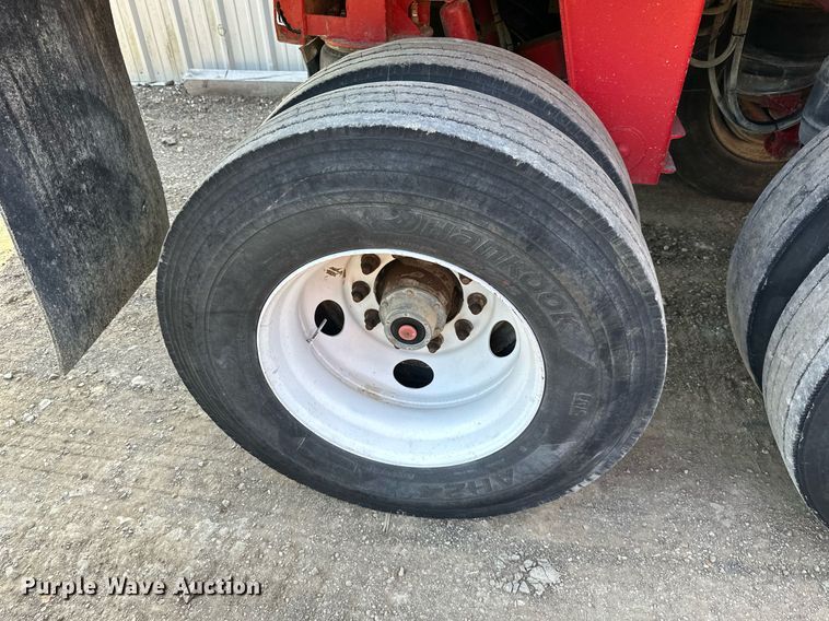 image for item DW2753 2001 L&M  end dump trailer