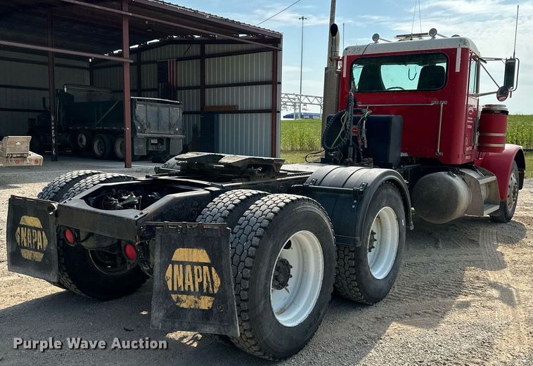 image for item DW2754 1999 Peterbilt 379  semi truck