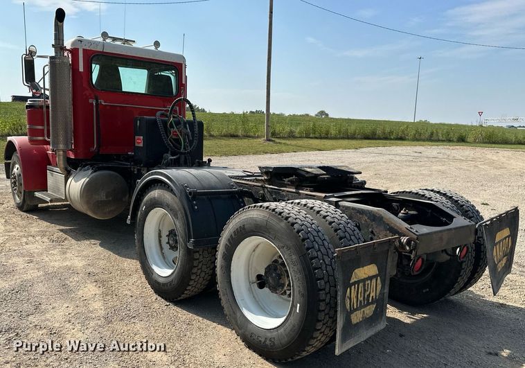image for item DW2754 1999 Peterbilt 379  semi truck