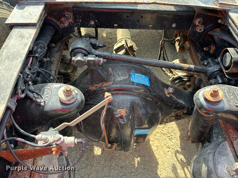 image for item DW2754 1999 Peterbilt 379  semi truck