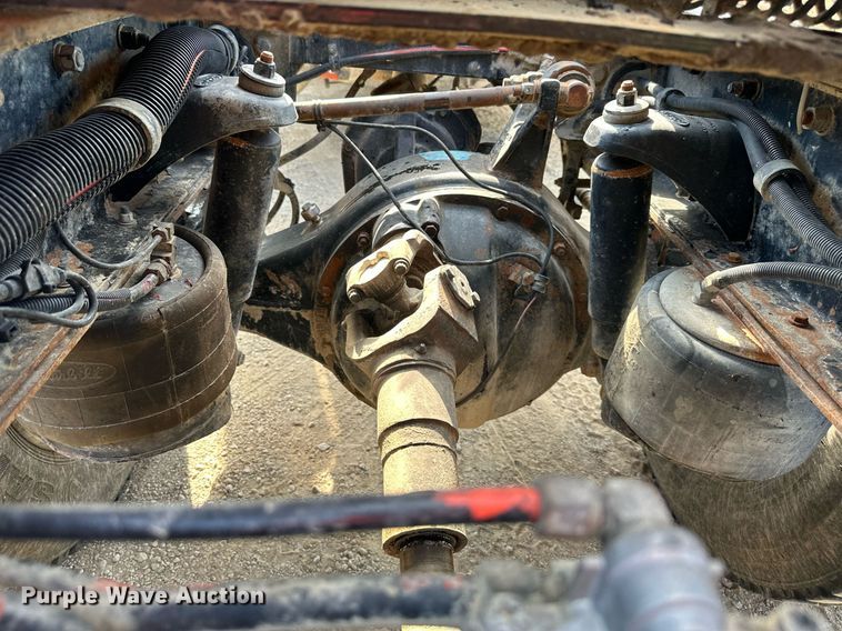 image for item DW2754 1999 Peterbilt 379  semi truck