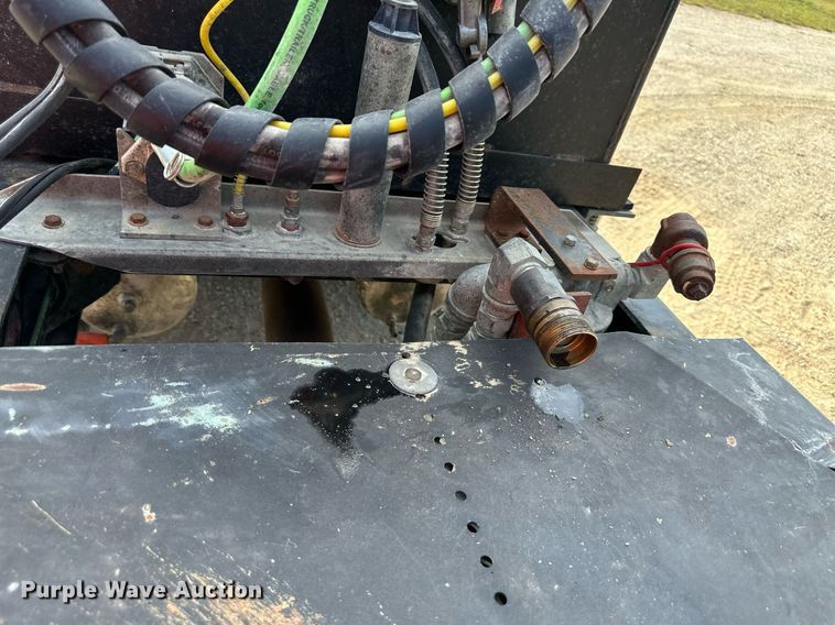 image for item DW2754 1999 Peterbilt 379  semi truck