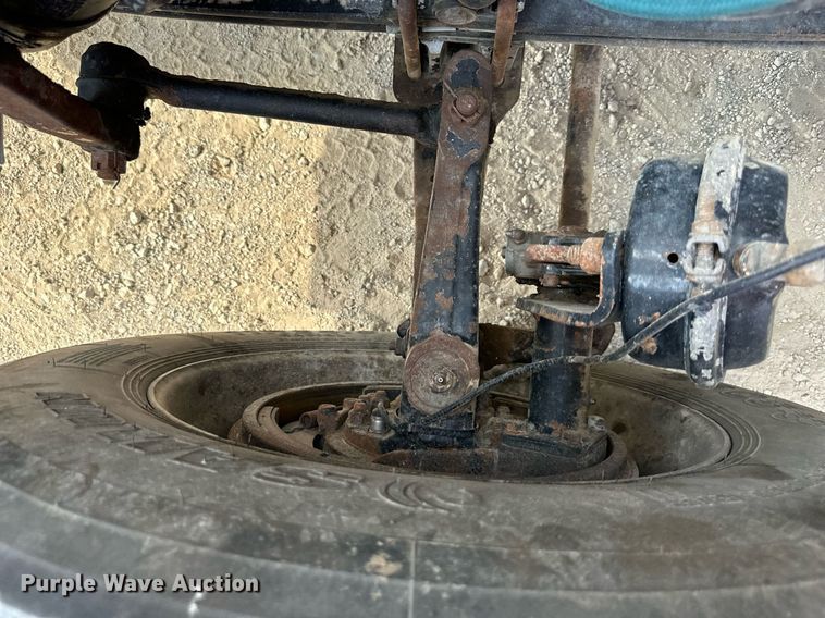 image for item DW2754 1999 Peterbilt 379  semi truck