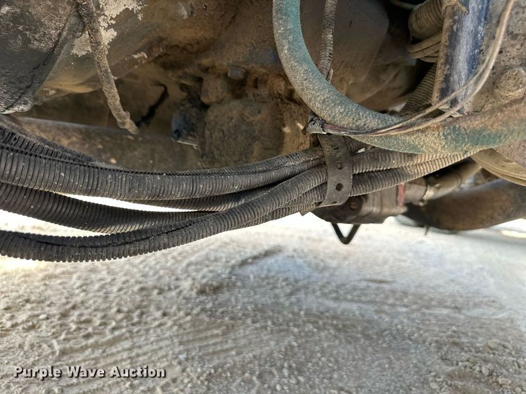 image for item DW2754 1999 Peterbilt 379  semi truck