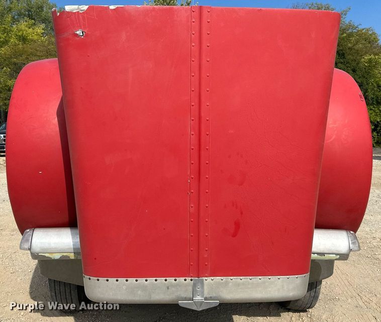 image for item DW2754 1999 Peterbilt 379  semi truck