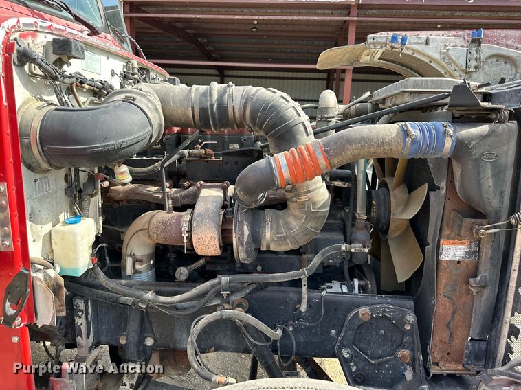 image for item DW2754 1999 Peterbilt 379  semi truck