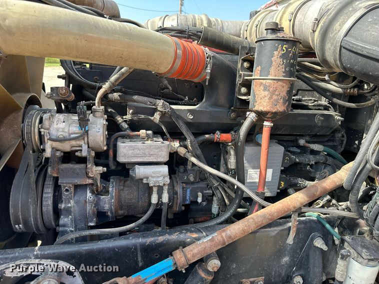 image for item DW2754 1999 Peterbilt 379  semi truck