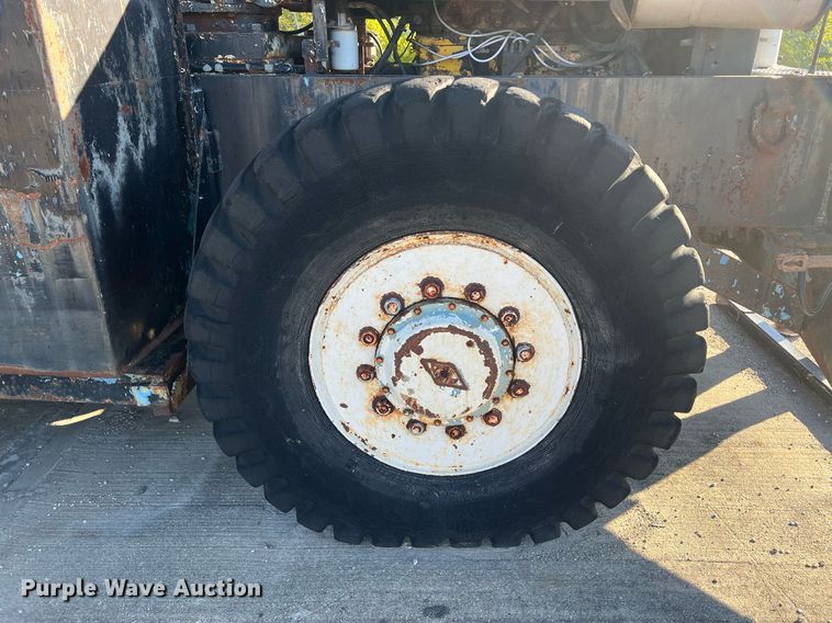 image for item DW2839 Pettibone MT25  crane