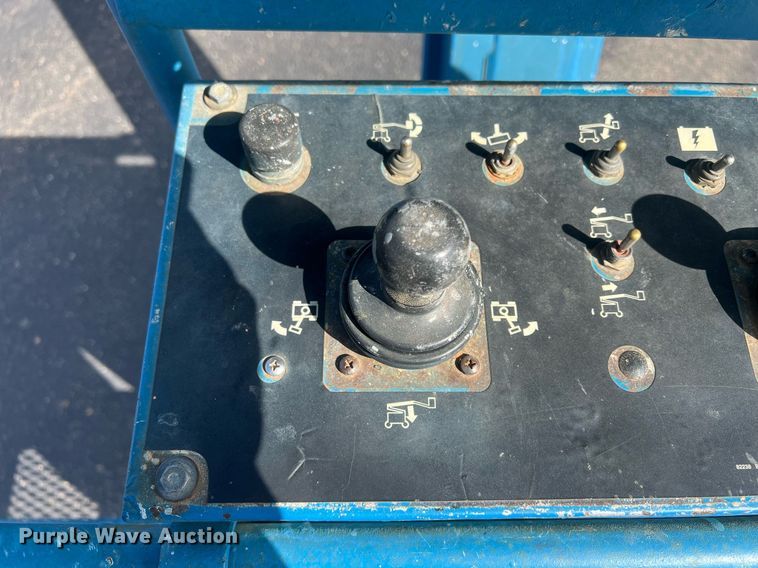 image for item DW2840 2008 Genie Z45/25  boom lift