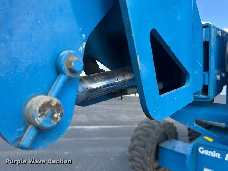 image for item DW2840 2008 Genie Z45/25  boom lift