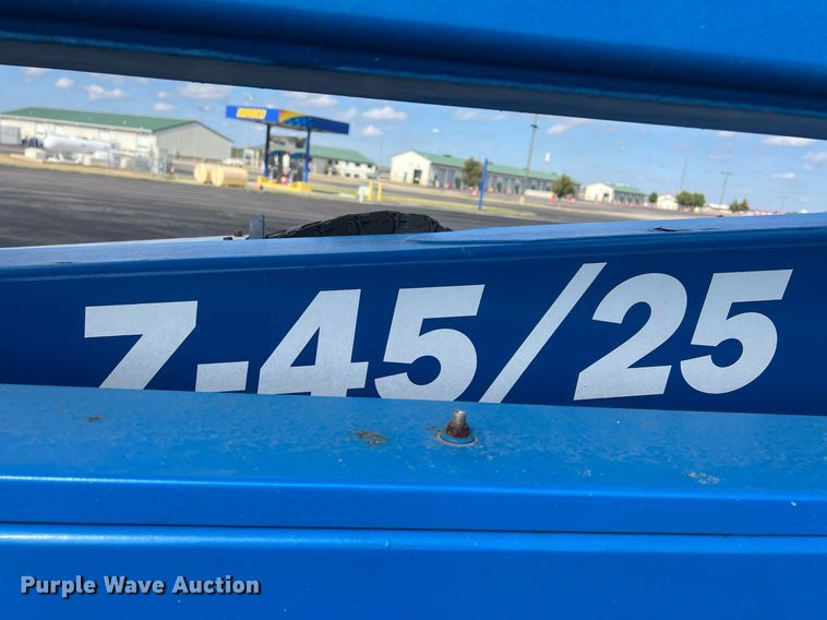 image for item DW2840 2008 Genie Z45/25  boom lift