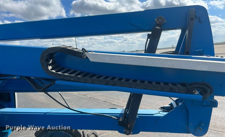 image for item DW2840 2008 Genie Z45/25  boom lift