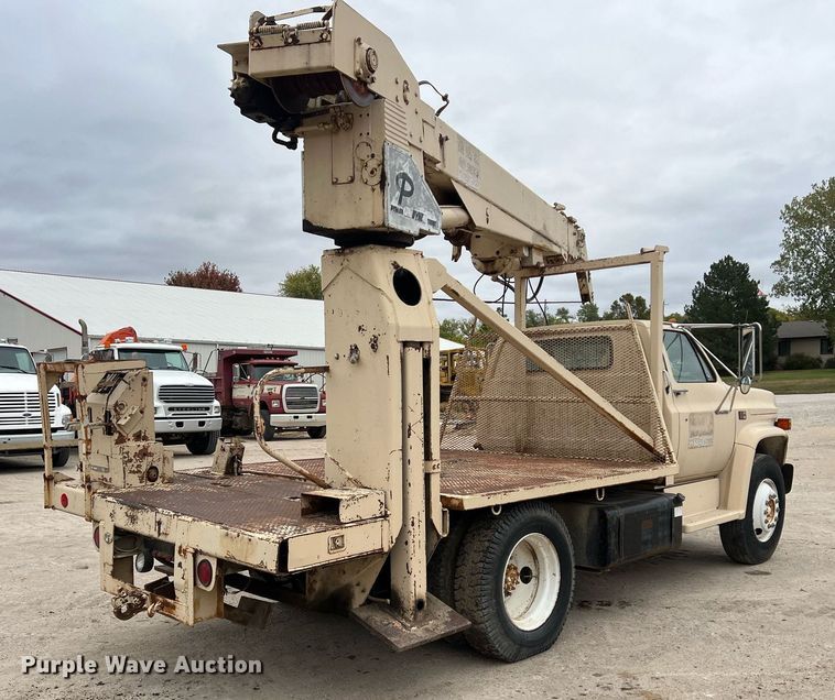 image for item DW2855 1986 GMC 7000  digger derrick truck