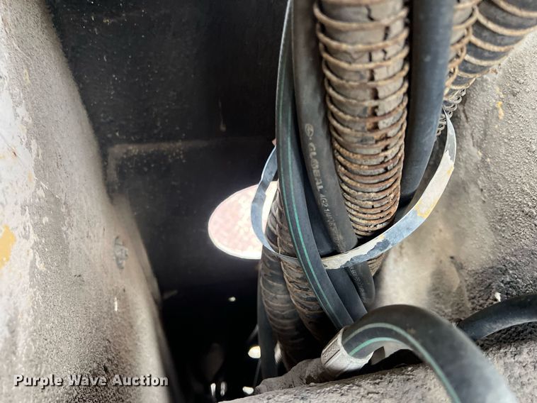 image for item DW2855 1986 GMC 7000  digger derrick truck