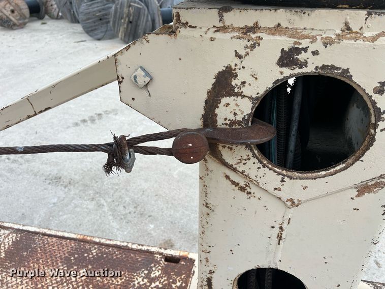 image for item DW2855 1986 GMC 7000  digger derrick truck