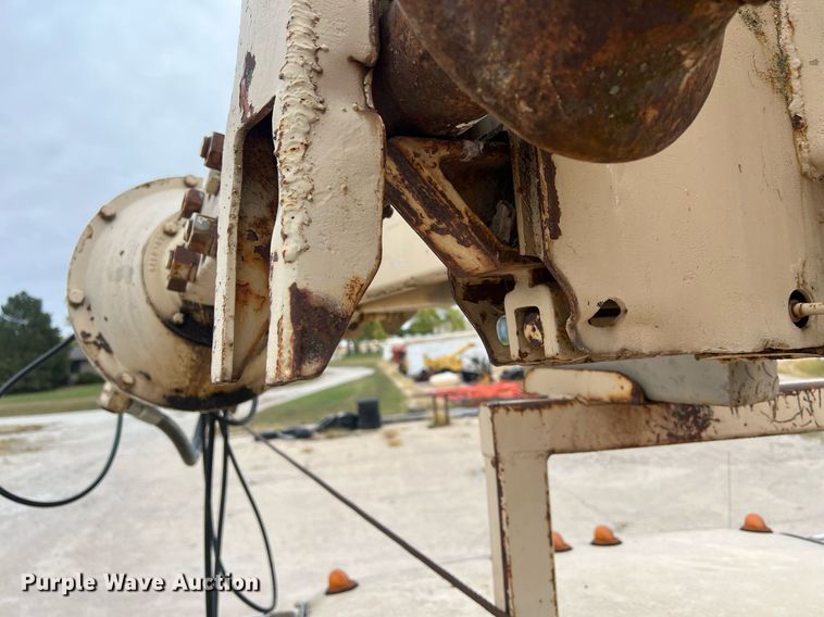 image for item DW2855 1986 GMC 7000  digger derrick truck