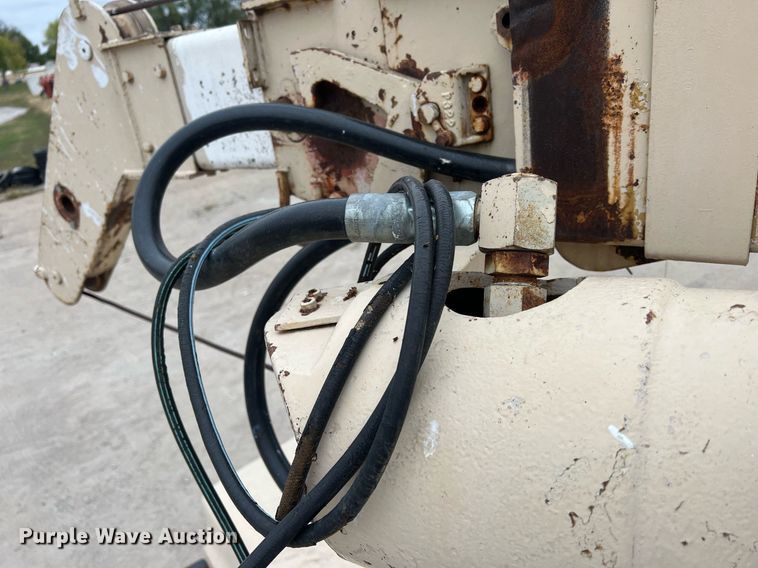 image for item DW2855 1986 GMC 7000  digger derrick truck