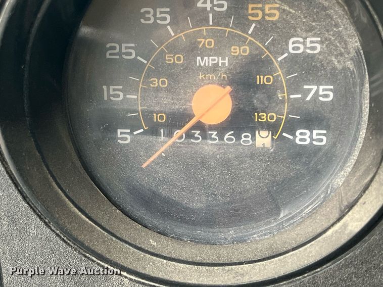 image for item DW2855 1986 GMC 7000  digger derrick truck