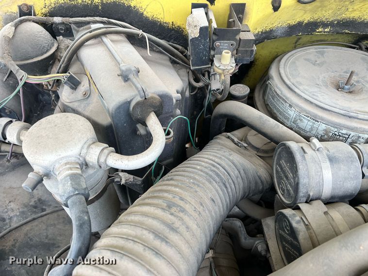 image for item DW2855 1986 GMC 7000  digger derrick truck