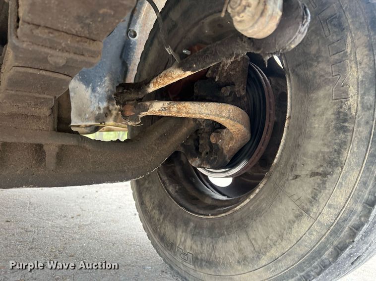 image for item DW2855 1986 GMC 7000  digger derrick truck